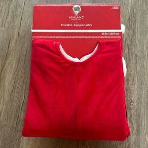 •Brand New• Ashland Christmas Noel White & Red Santa Tree Skirt 48”